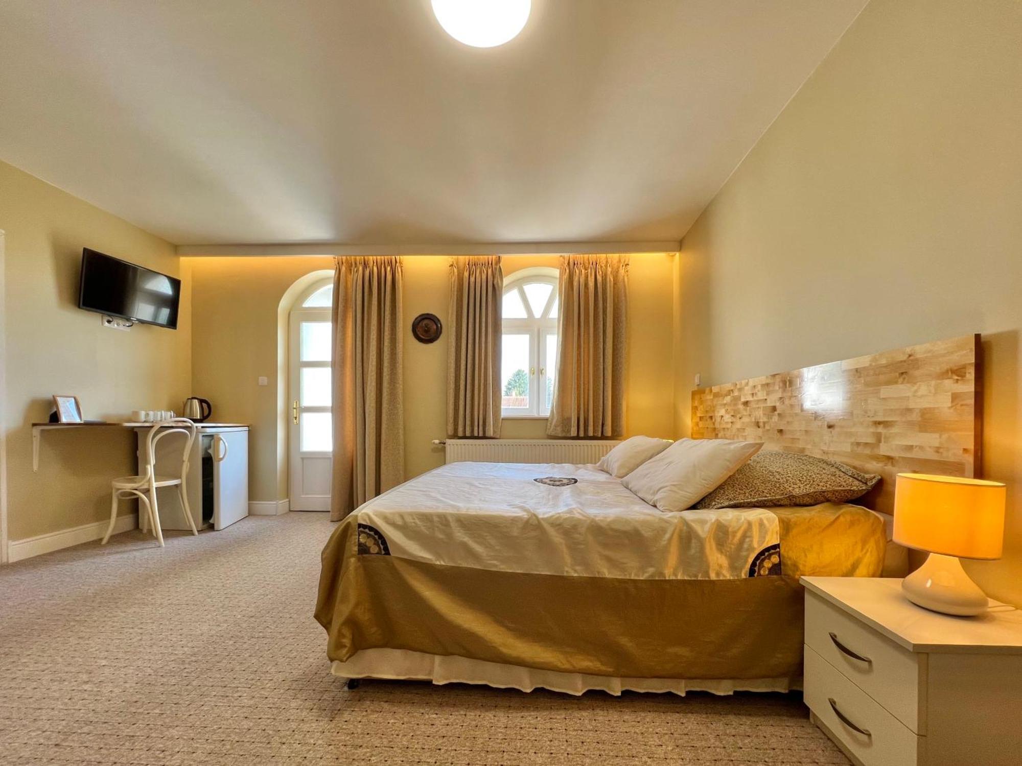 Hotel White House Zalakaros Zewnętrze zdjęcie